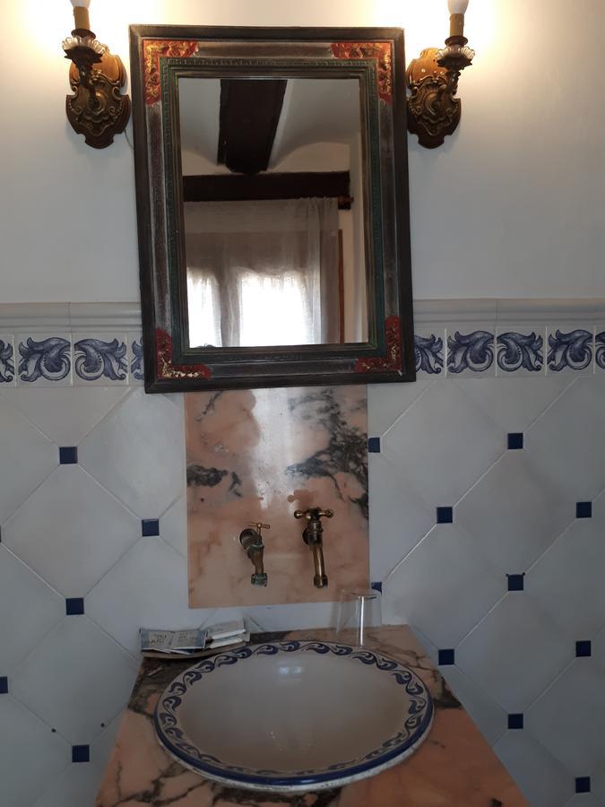 Fonda Del Tozal Hotel Teruel Bagian luar foto