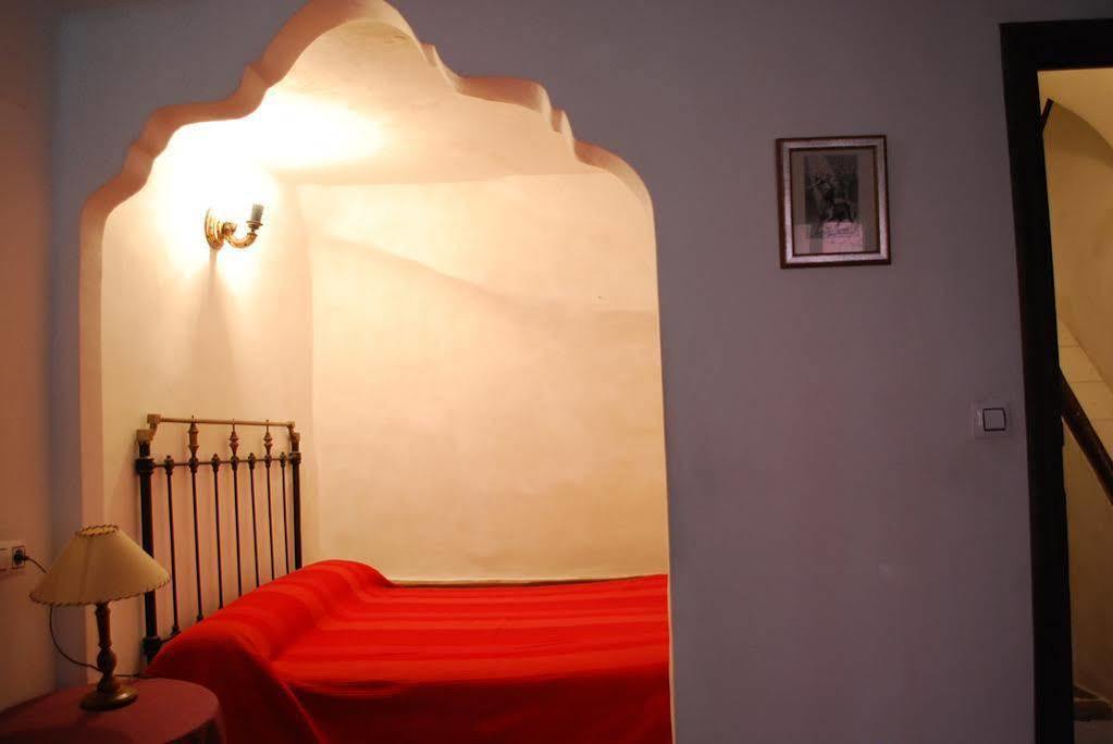 Fonda Del Tozal Hotel Teruel Bagian luar foto